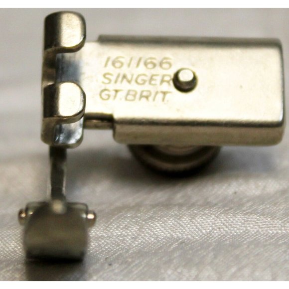 Vtg Singer Zipper Foot #161165 Dlant Shank Sewing Machine Attachment - Picture 4 of 7